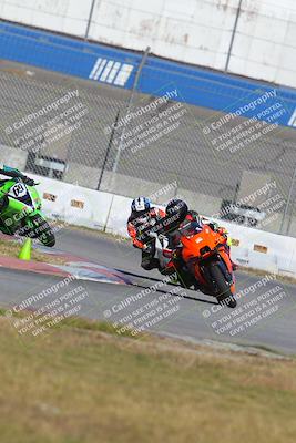 media/Nov-26-2022-Fastrack Riders (Sat) [[b001e85eef]]/Level 3/Session 3 Outside Turn 9/